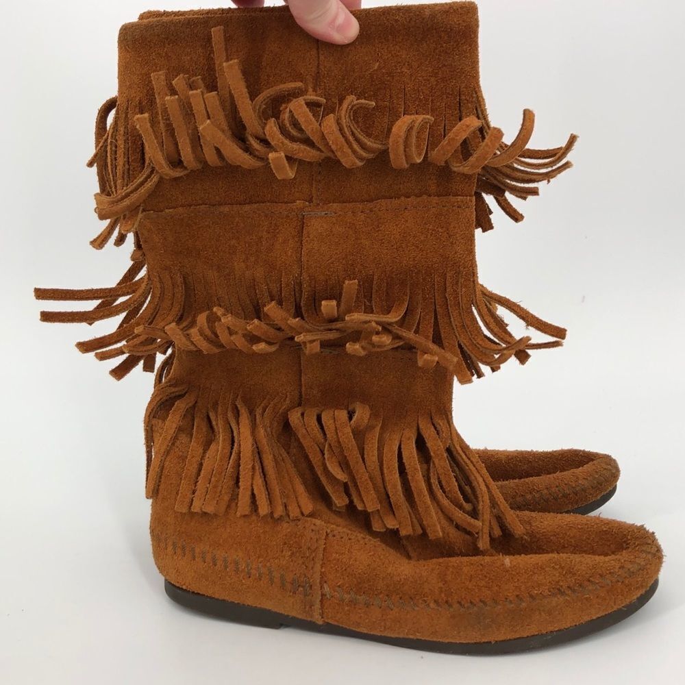 ‎MINNETONKA Leather Fringe Boots Womens 6